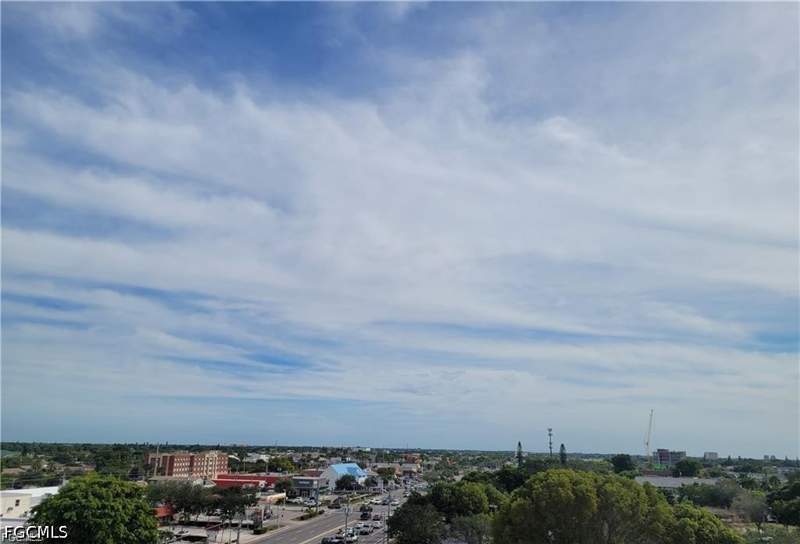 2 bedroom Condominium at 4803 Sunset Ct 606, Sunset Towers Condo, Cape Coral — photo 2