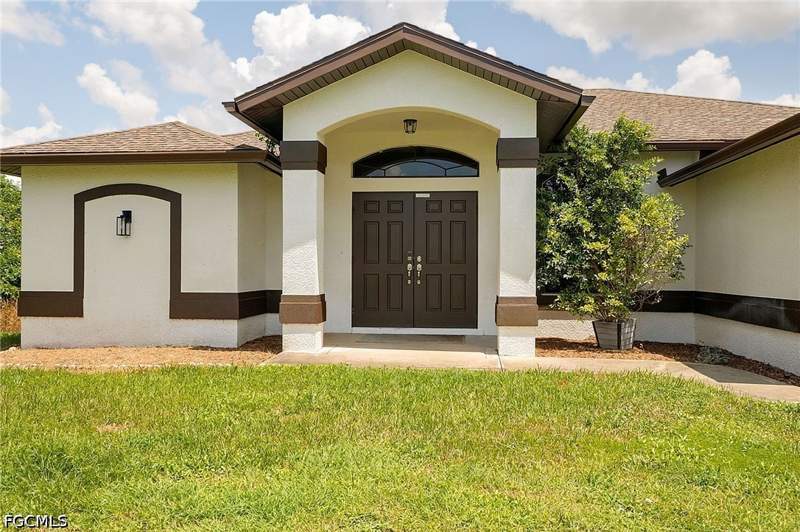 4 bedroom SingleFamilyResidence at 691 Manhattan St E, Lehigh Acres, Lehigh Acres — photo 3