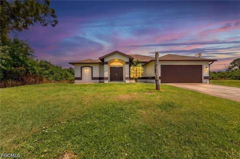 691 Manhattan St E, Lehigh Acres FL - photo 6 of 42
