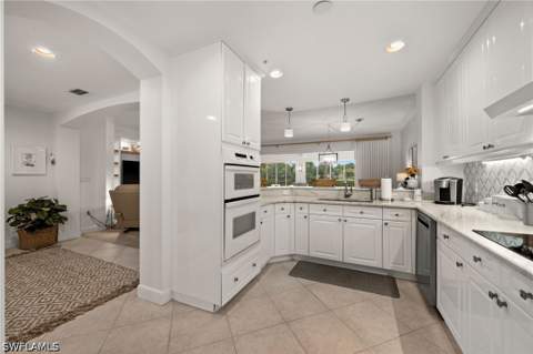 740 Waterford Dr 103, Naples FL - photo 20 of 45