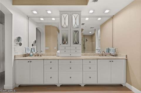 740 Waterford Dr 103, Naples FL - photo 23 of 45