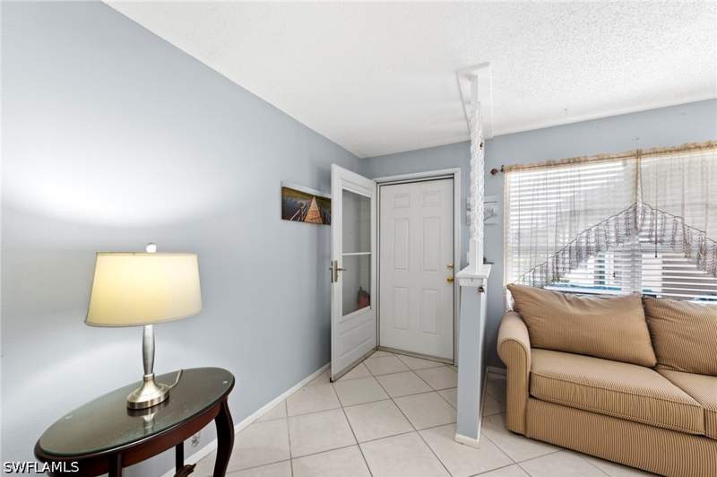 2 bedroom Condominium at 4706 SE 4th Pl 15, Palm Tree Condo, Cape Coral — photo 3