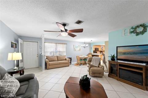 4706 SE 4th Pl 15, Cape Coral FL - photo 6 of 33