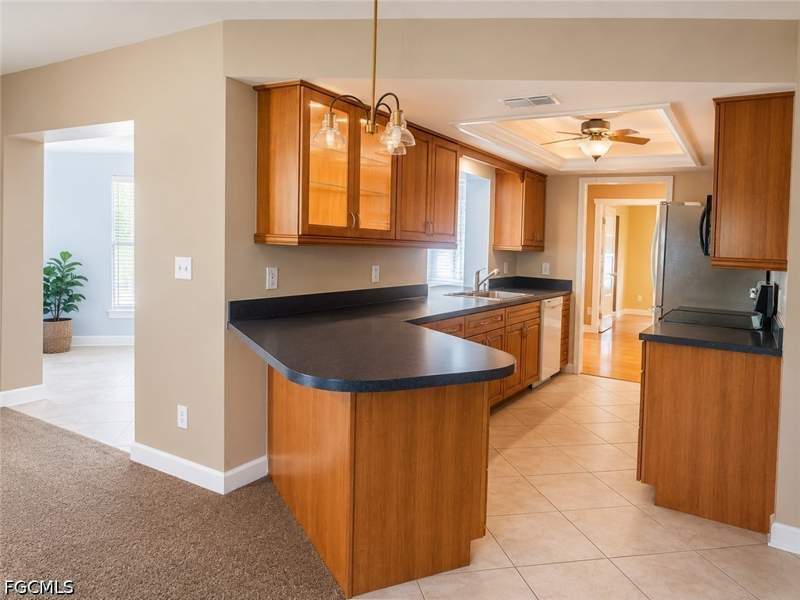3 bedroom SingleFamilyResidence at 1441 Sautern Dr, Whiskey Creek, Fort Myers — photo 3