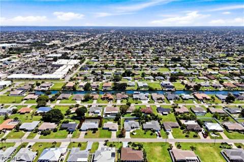 1440 SE 13th Ter, Cape Coral FL - photo 7 of 47