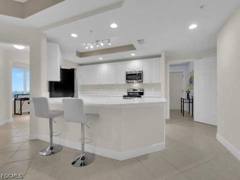 2745 1st St 1006, Fort Myers FL - photo 9 of 41