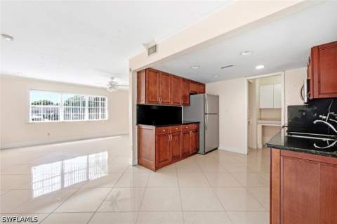 5449 Hardee St, Naples FL - photo 9 of 27