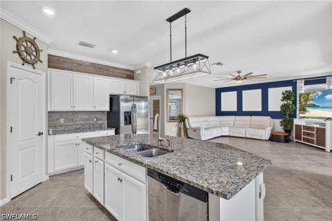 1595 Marton Ct, Naples FL - photo 11 of 47