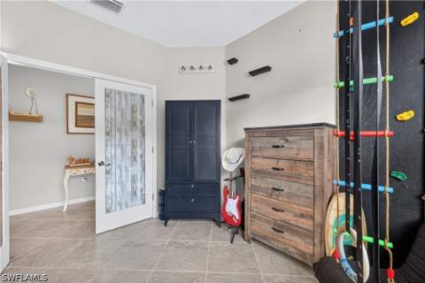 1595 Marton Ct, Naples FL - photo 20 of 47