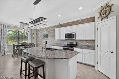 1595 Marton Ct, Naples FL - photo 8 of 47