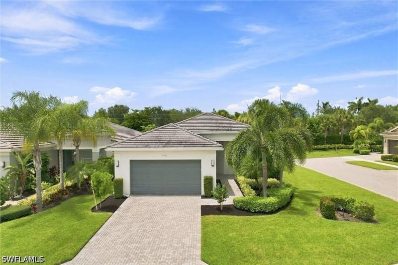 3 bedroom SingleFamilyResidence at 28410 Capraia Dr, Valencia Bonita, Bonita Springs — photo 2