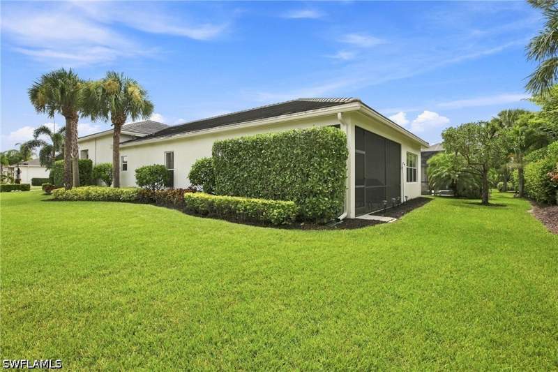 3 bedroom SingleFamilyResidence at 28410 Capraia Dr, Valencia Bonita, Bonita Springs — photo 4
