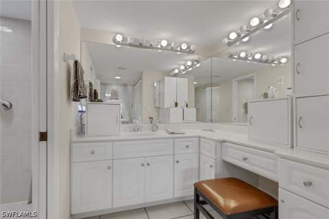 5770 Trailwinds Dr 213, Fort Myers FL - photo 17 of 26