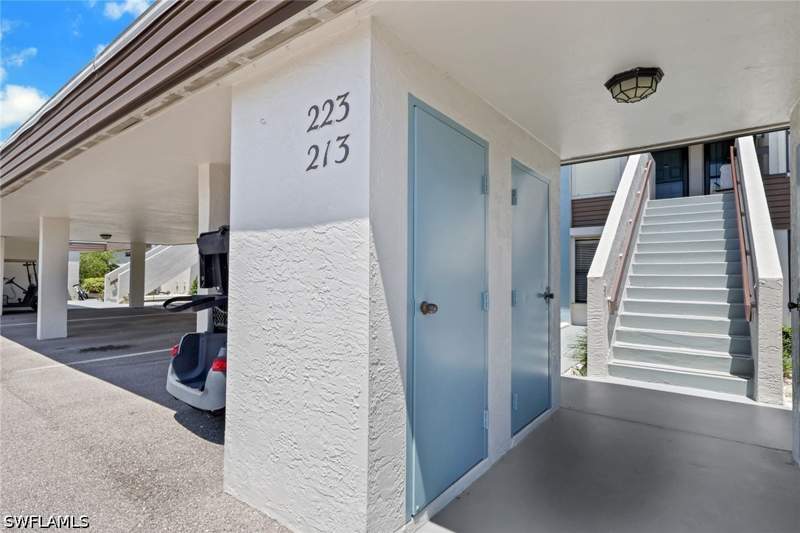2 bedroom Condominium at 5770 Trailwinds Dr 213, Augusta Village, Fort Myers — photo 2