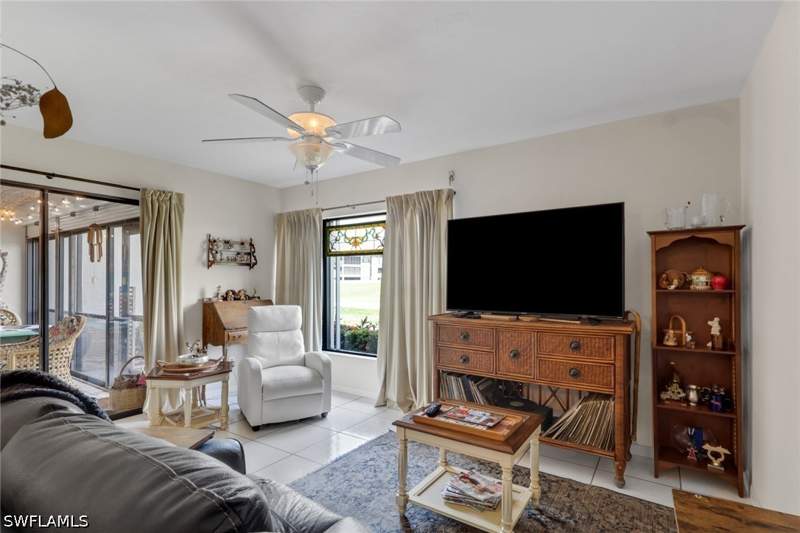 2 bedroom Condominium at 5770 Trailwinds Dr 213, Augusta Village, Fort Myers — photo 4
