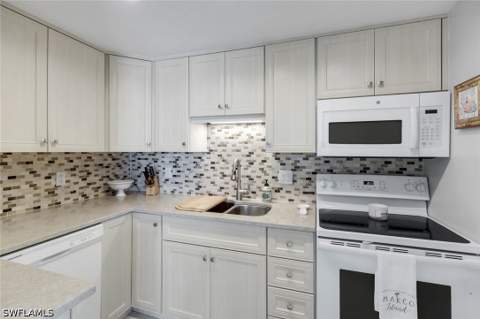 58 N Collier Blvd 706, Marco Island FL - photo 12 of 36