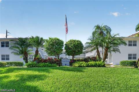 534 4th Ave S 3, Naples FL - photo 23 of 50