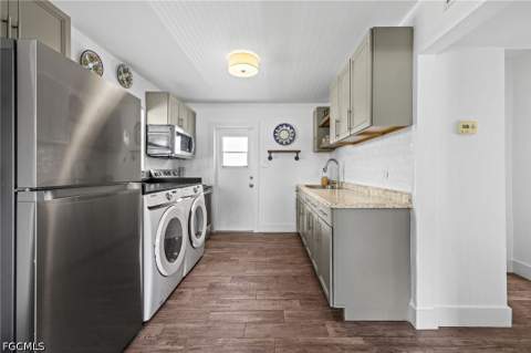 1201 Orange Ave, North Fort Myers FL - photo 14 of 41