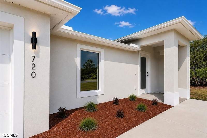 4 bedroom SingleFamilyResidence at 720 Grant Blvd, Lehigh Acres, Lehigh Acres — photo 2