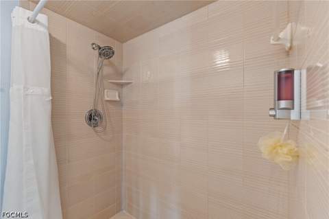 4230 SE 20th Pl 302, Cape Coral FL - photo 16 of 37