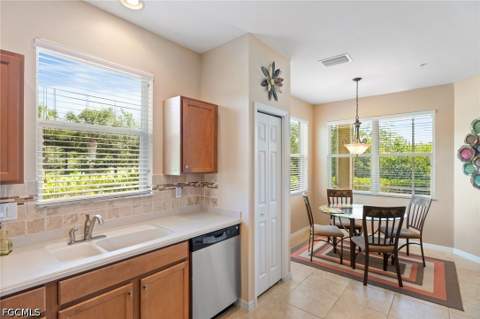 14573 Abaco Lakes Dr 101, Fort Myers FL - photo 13 of 25