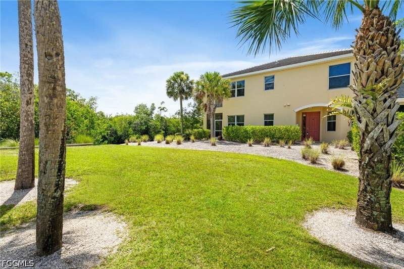2 bedroom Condominium at 14573 Abaco Lakes Dr 101, Hamilton, Fort Myers — photo 3