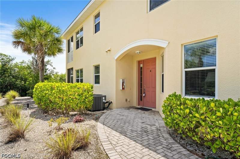 2 bedroom Condominium at 14573 Abaco Lakes Dr 101, Hamilton, Fort Myers — photo 4