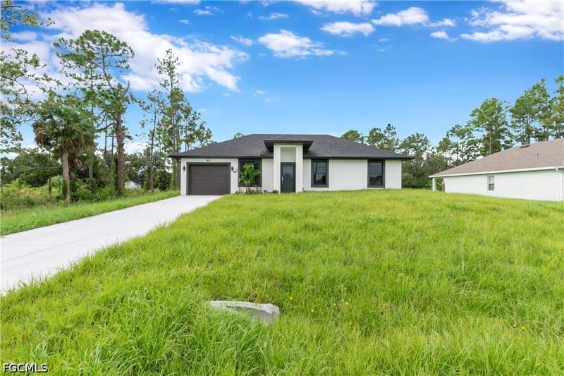 3 bedroom SingleFamilyResidence at 457 Woodman Dr, Lehigh Acres, Lehigh Acres — photo 4