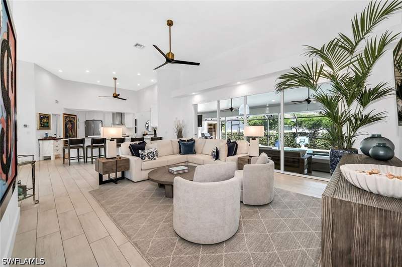 5 bedroom SingleFamilyResidence at 1276 Treasure Ct, Marco Island, Marco Island — photo 3