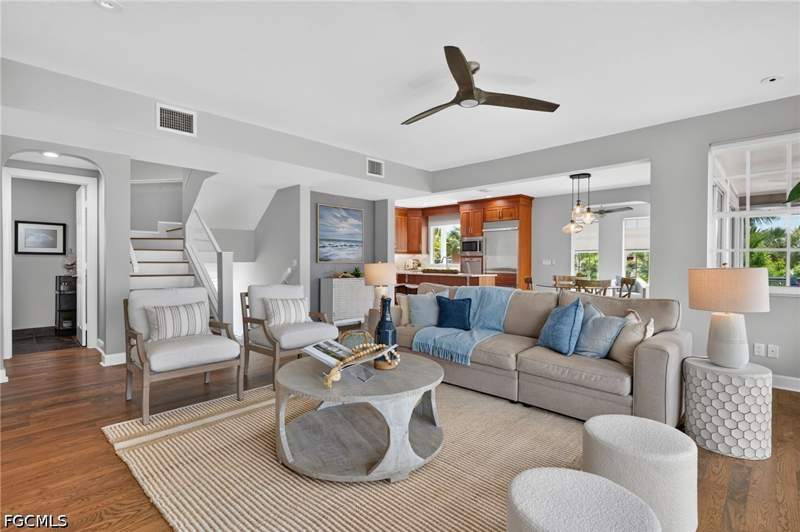 5 bedroom SingleFamilyResidence at 1828 Buckthorn Ln, Gulf Ridge Sub, Sanibel — photo 5