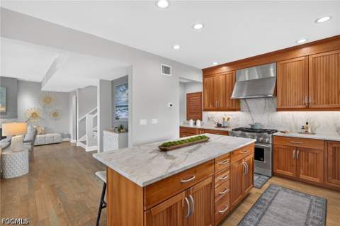 1828 Buckthorn Ln, Sanibel FL - photo 6 of 49