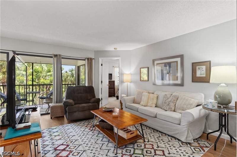 2 bedroom Condominium at 17220 Terraverde Cir 9, Terraverde Country Club, Fort Myers — photo 4