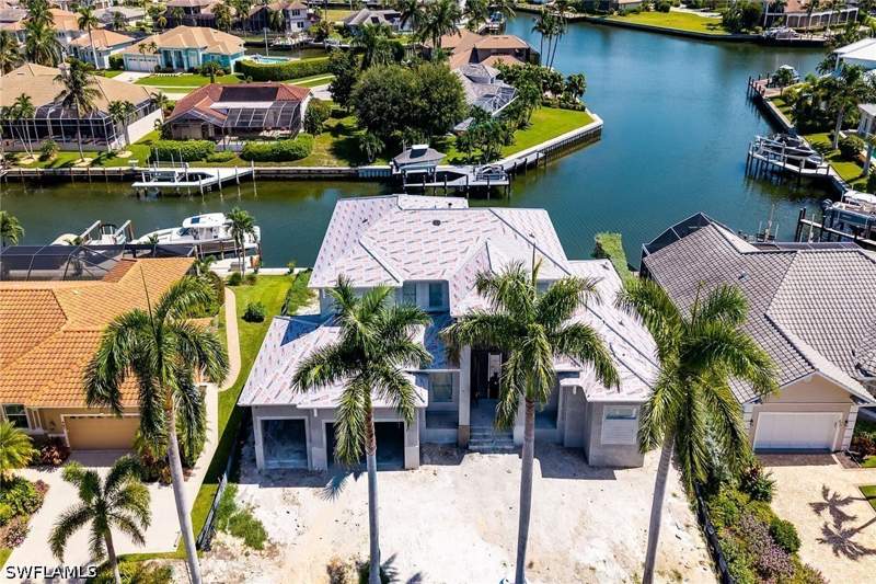 5 bedroom SingleFamilyResidence at 459 Spinnaker Dr, Marco Island, Marco Island — photo 2