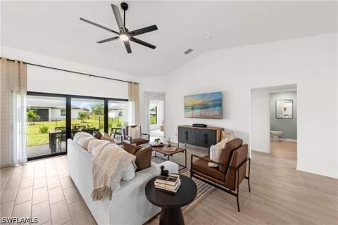 525 Willowbrook Dr, Lehigh Acres FL - photo 7 of 14