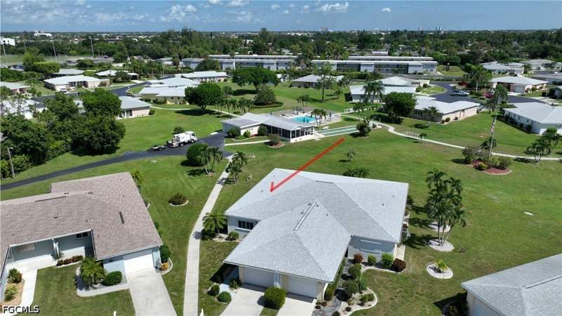 3 bedroom Attached at 8524 Dominican Ct, Leisure Estates, Fort Myers — photo 3