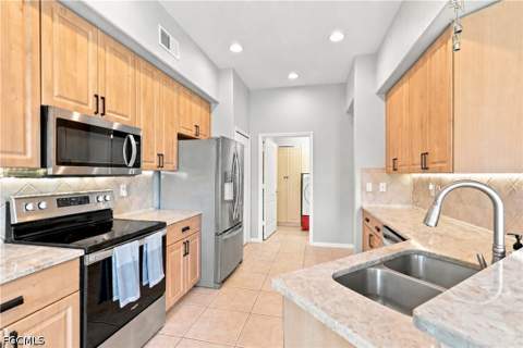 9265 Belleza Way 204, Fort Myers FL - photo 8 of 38
