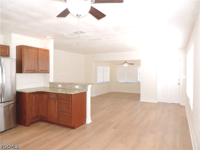2 bedroom SingleFamilyResidence at 4481 Lagg Ave, Colonial Terrace, Fort Myers — photo 2
