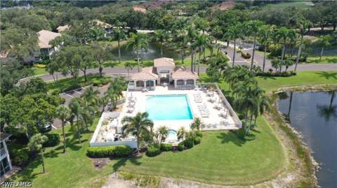 25051 Banbridge Ct 103, Bonita Springs FL - photo 8 of 28