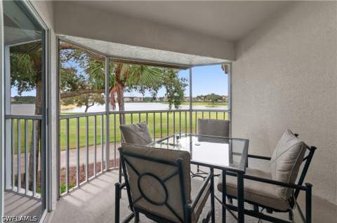 28072 Cavendish Ct 2211, Bonita Springs FL - photo 23 of 44