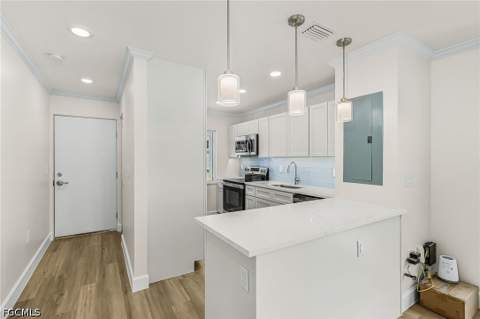 7400 Estero Blvd 123, Fort Myers Beach FL - photo 8 of 28