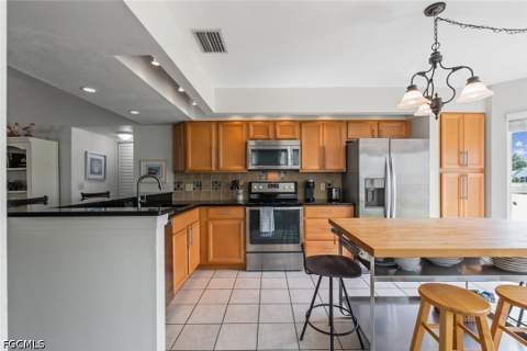 14608 Sagamore Ct, Fort Myers FL - photo 15 of 47