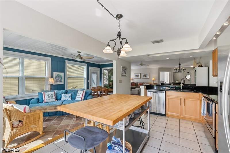3 bedroom Detached at 14608 Sagamore Ct, Sagamore Court, Fort Myers — photo 4
