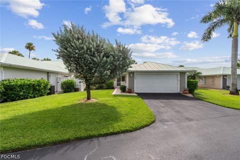 14608 Sagamore Ct, Fort Myers FL - photo 6 of 47