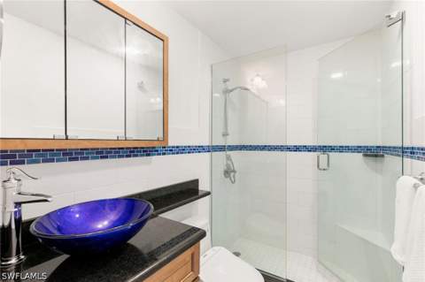 2121 Gulf Shore Blvd N 203, Naples FL - photo 21 of 39