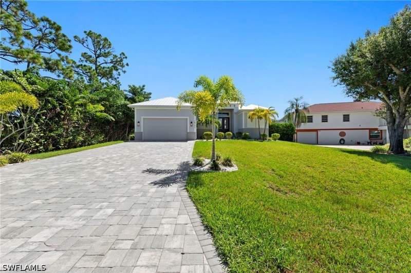 3 bedroom SingleFamilyResidence at 18151 Parkridge CIR, PARKRIDGE, Fort Myers — photo 3