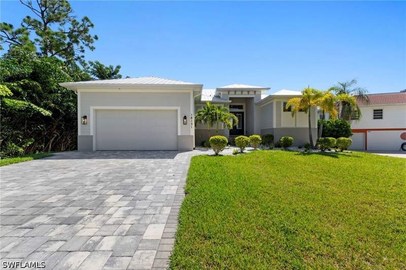 3 bedroom SingleFamilyResidence at 18151 Parkridge CIR, PARKRIDGE, Fort Myers — photo 4