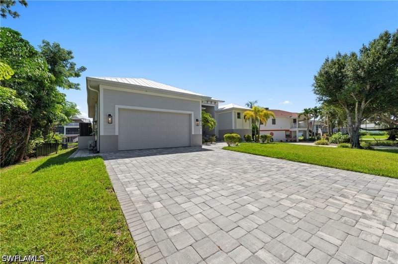 3 bedroom SingleFamilyResidence at 18151 Parkridge CIR, PARKRIDGE, Fort Myers — photo 5