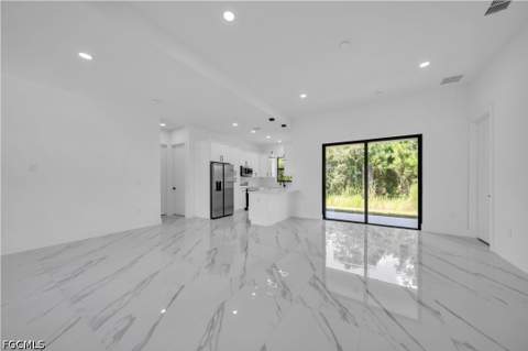 505 E 9th St, Lehigh Acres FL - photo 9 of 26