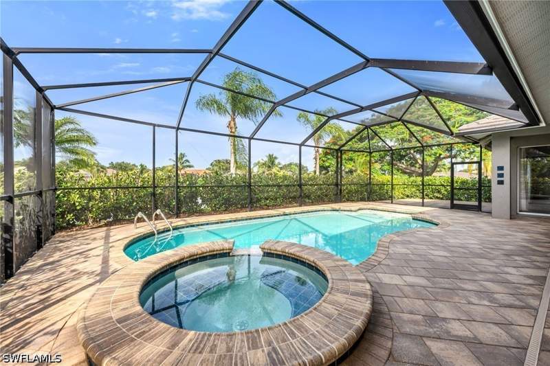6 bedroom SingleFamilyResidence at 4638 Turnstone Ct, Longshore Lake, Naples — photo 4