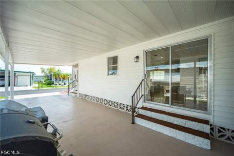 573 Hogan Dr, North Fort Myers FL - photo 19 of 24